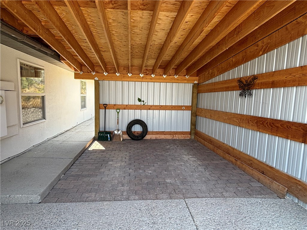 1 Ice Plant Property Photo 25