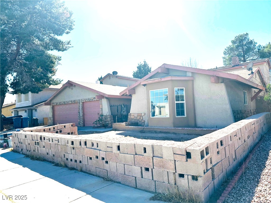 3155 Mountain Spring Road Property Photo 1