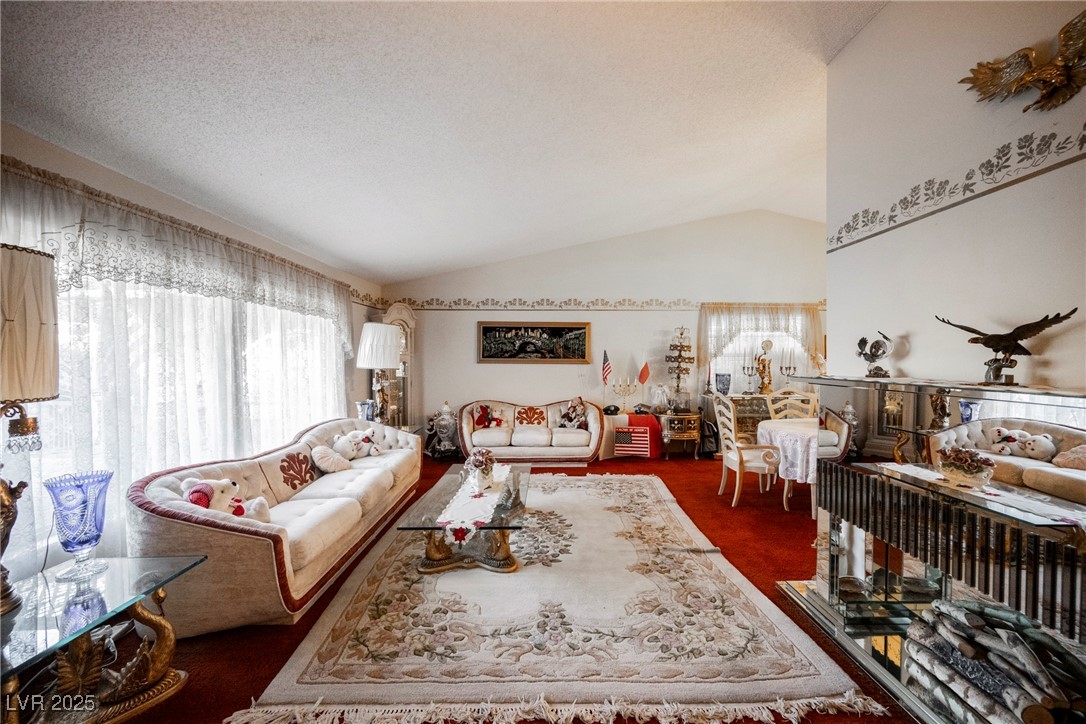6513 Hyde Avenue Property Photo 7