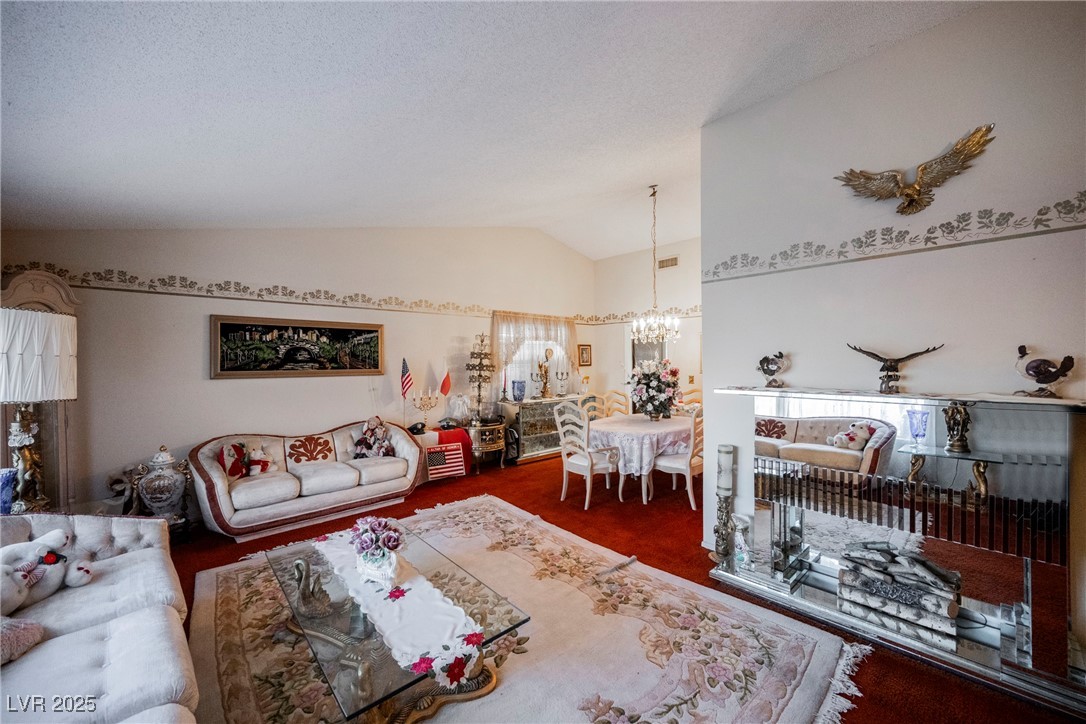 6513 Hyde Avenue Property Photo 8