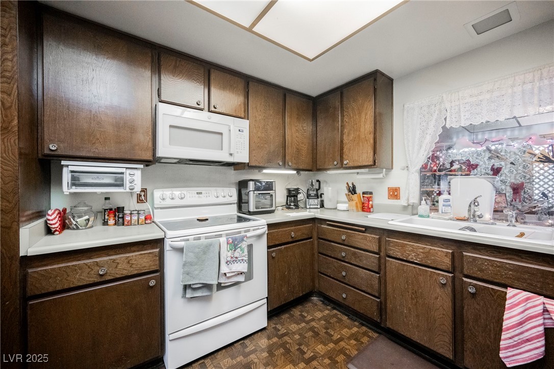6513 Hyde Avenue Property Photo 14