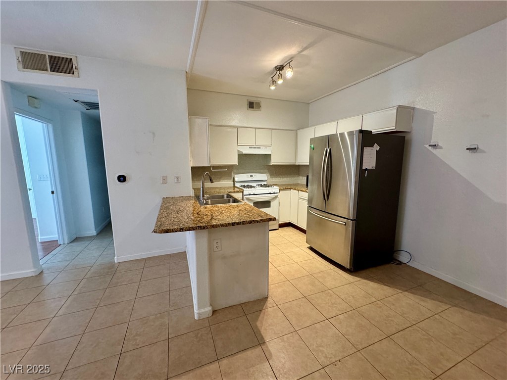 5751 East Hacienda Avenue 114 Property Photo 11