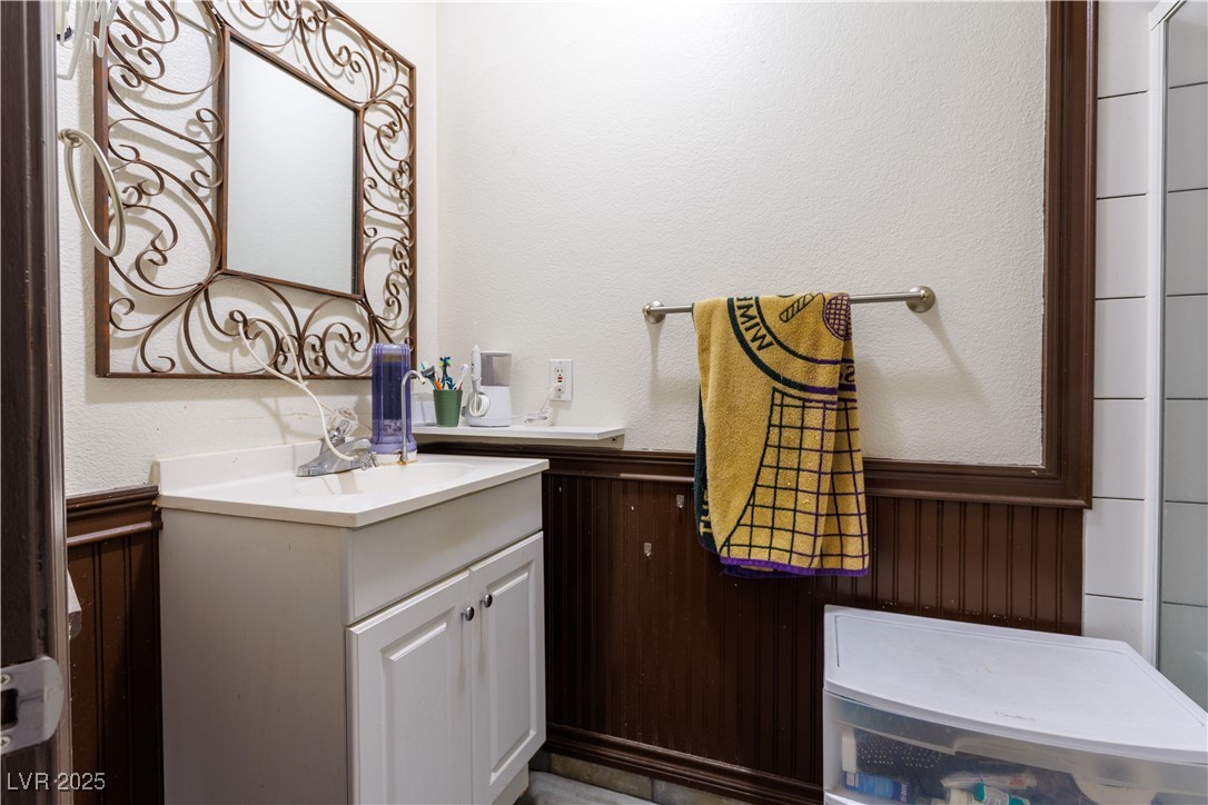 4300 San Mateo Street Property Photo 25