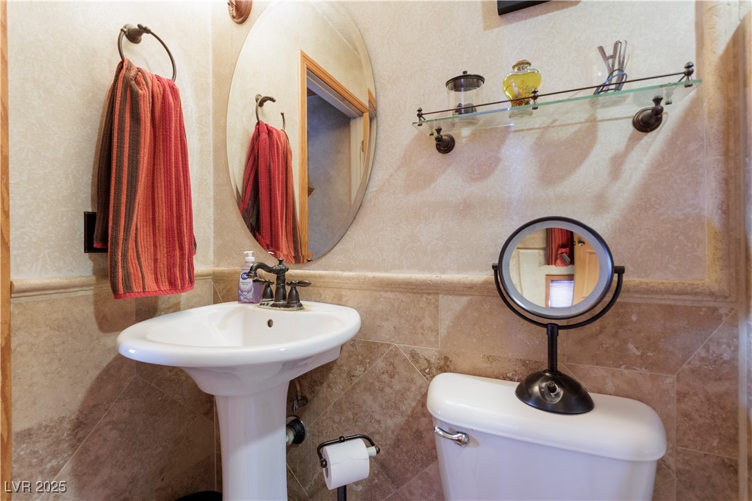 4300 San Mateo Street Property Photo 40