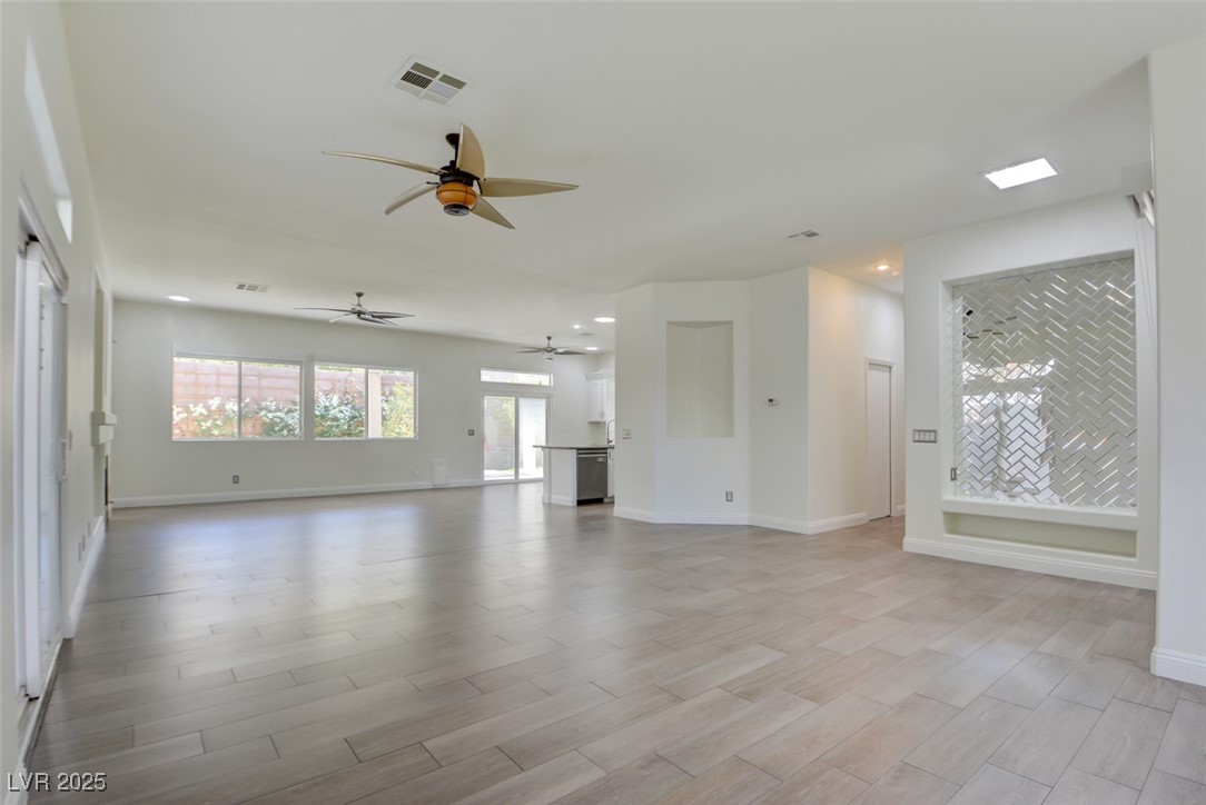 1140 Woodcastle Street Property Photo 14
