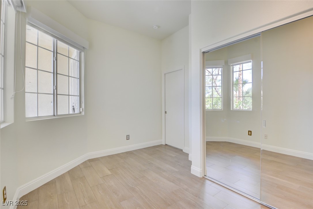 1140 Woodcastle Street Property Photo 16