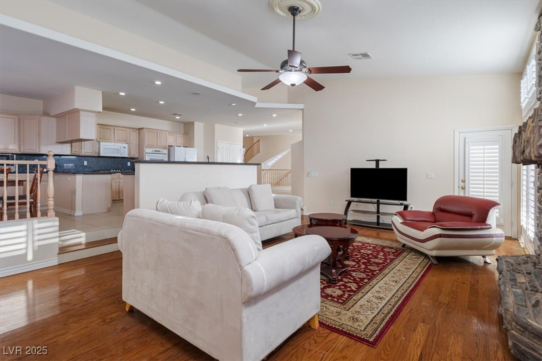 7611 Leybourne Court Property Photo 25