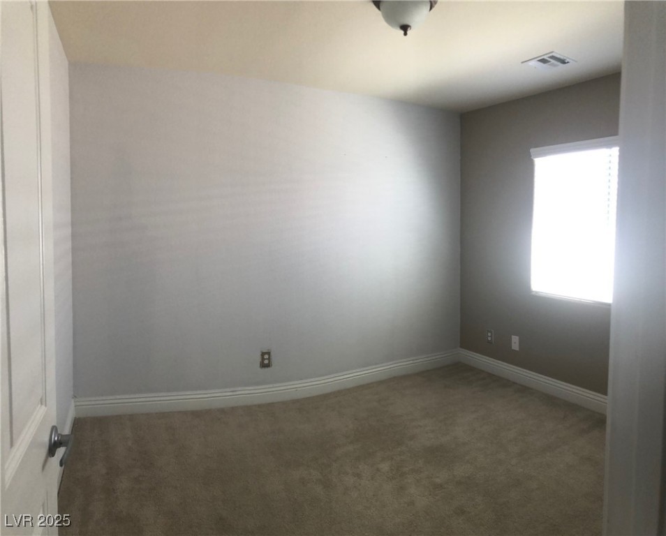 5428 Blue Oat Avenue Property Photo 9