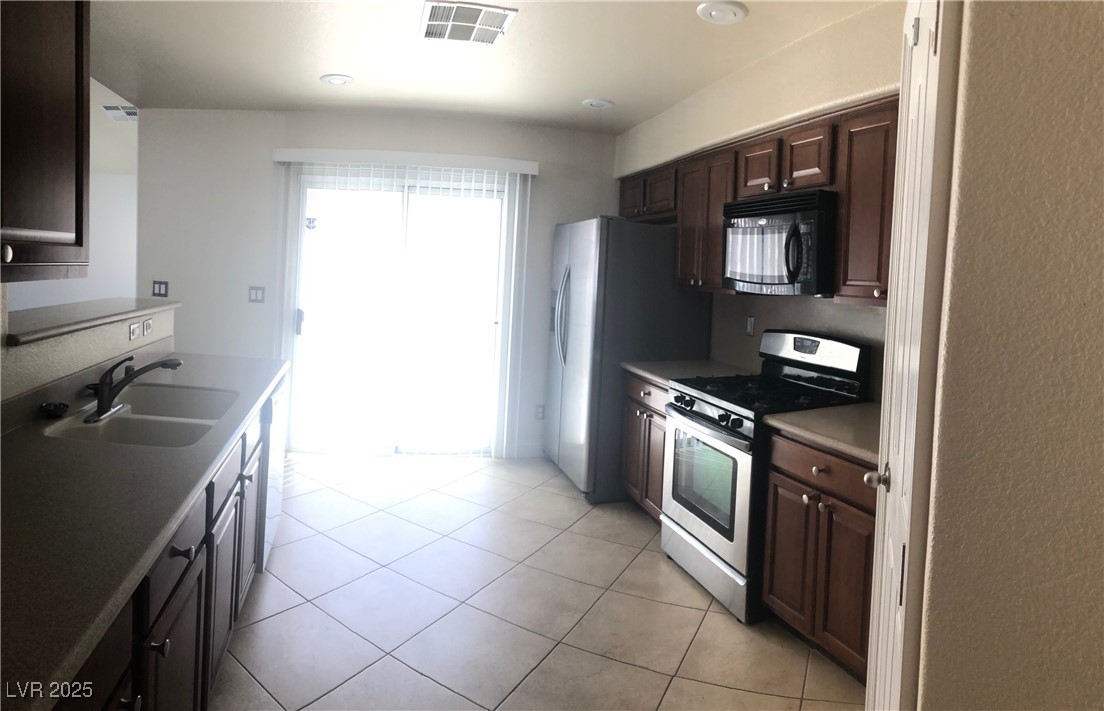 5428 Blue Oat Avenue Property Photo 12