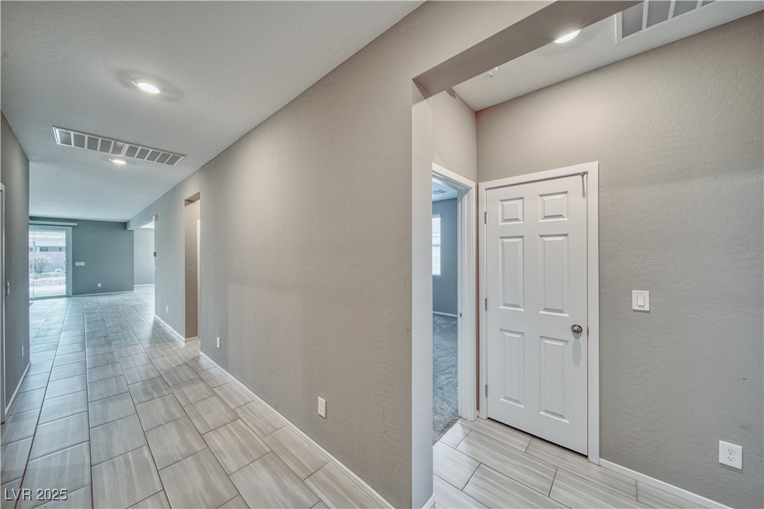 4641 Sommerset Court Property Photo 2