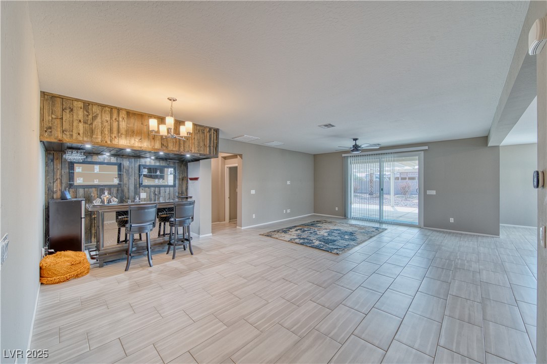 4641 Sommerset Court Property Photo 4