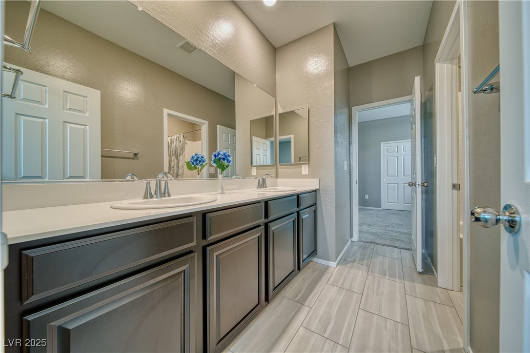 4641 Sommerset Court Property Photo 18
