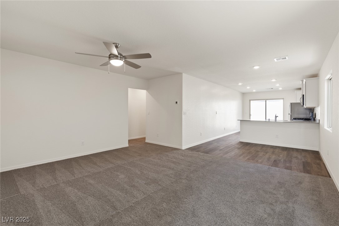 2728 Pavehawk Way Property Photo 6