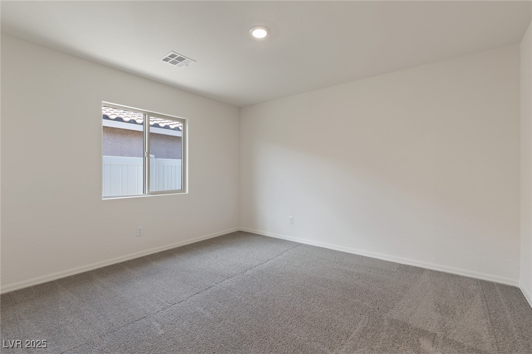 2728 Pavehawk Way Property Photo 13
