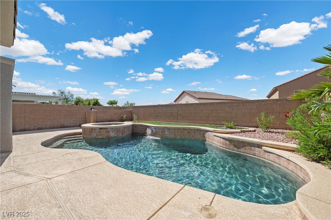 2465 Sturrock Drive Property Photo 27