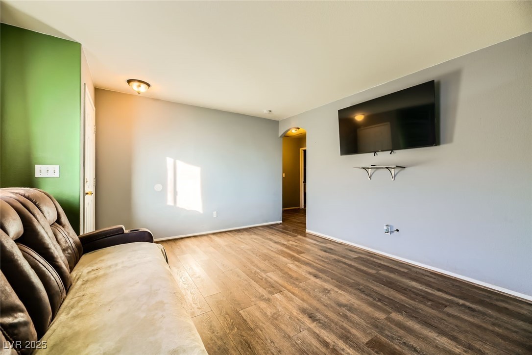 2210 Cool River Court Property Photo 9