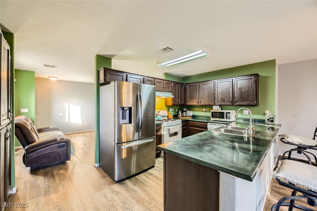 2210 Cool River Court Property Photo 16