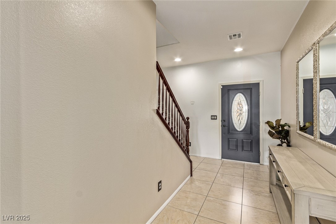 1413 Fantastic Court Property Photo 6
