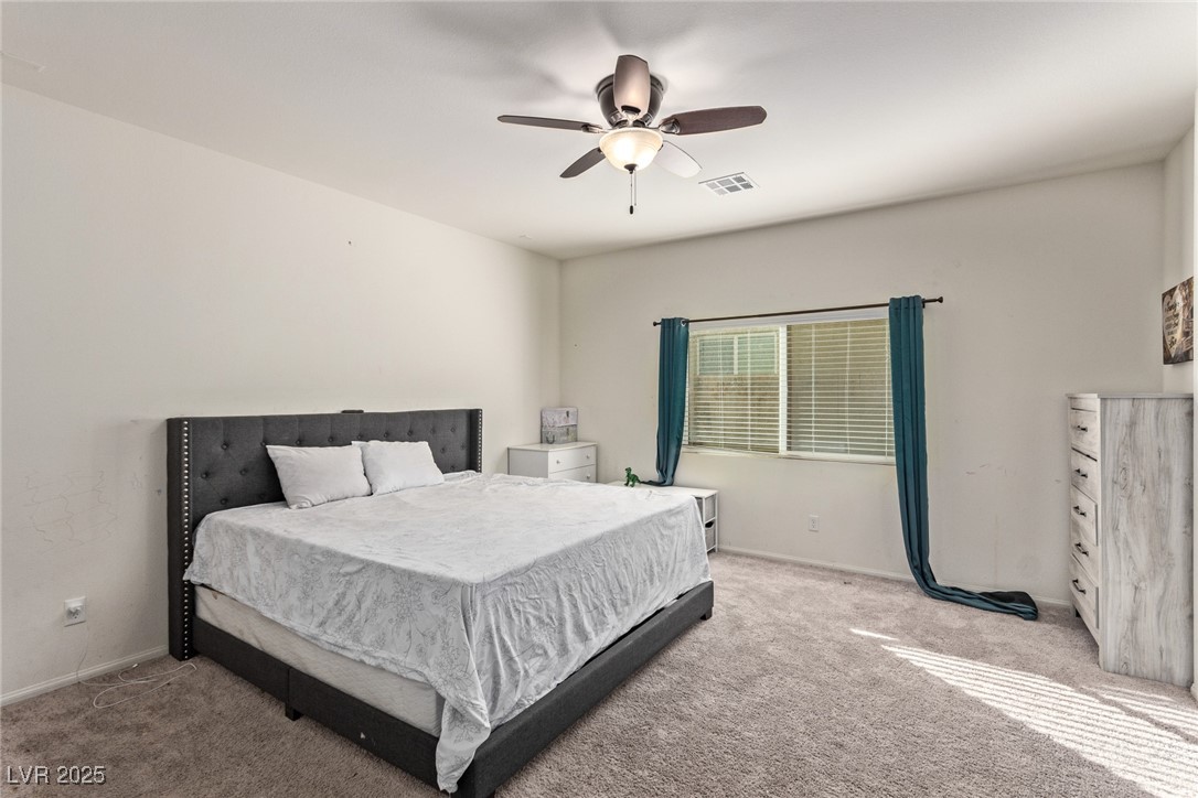 1413 Fantastic Court Property Photo 15