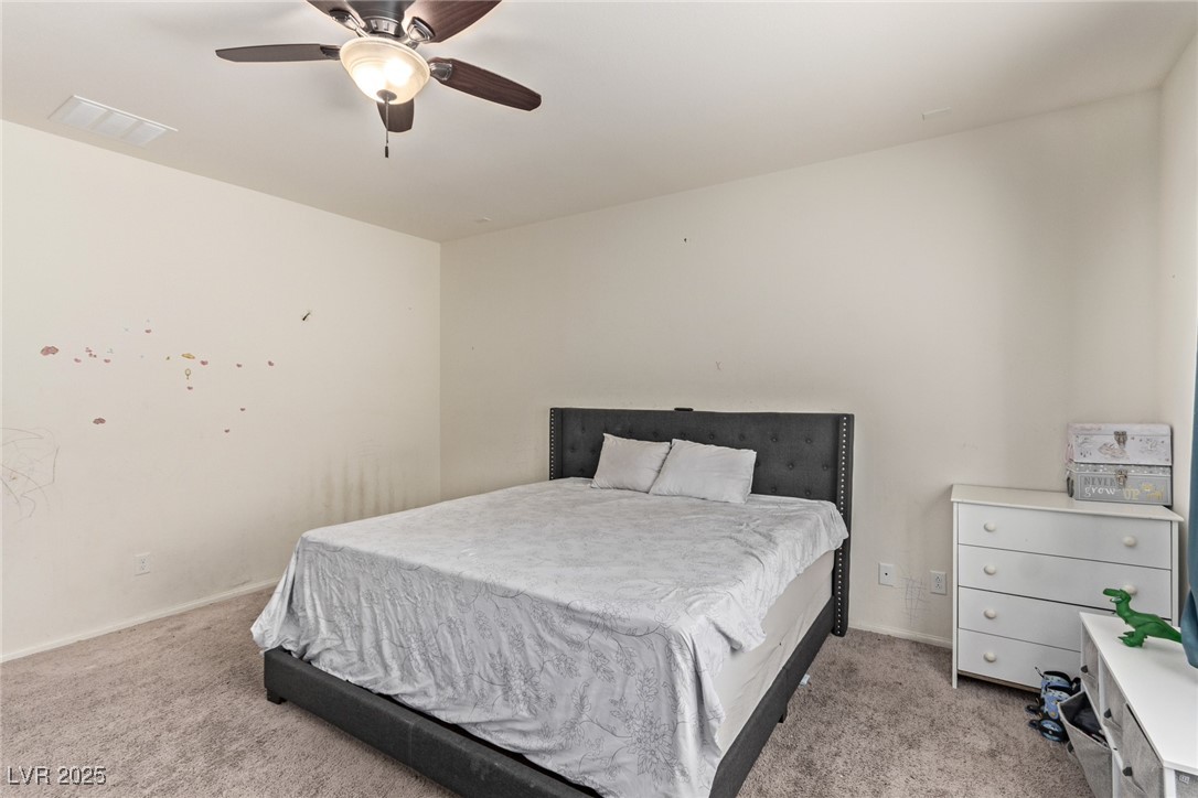 1413 Fantastic Court Property Photo 16