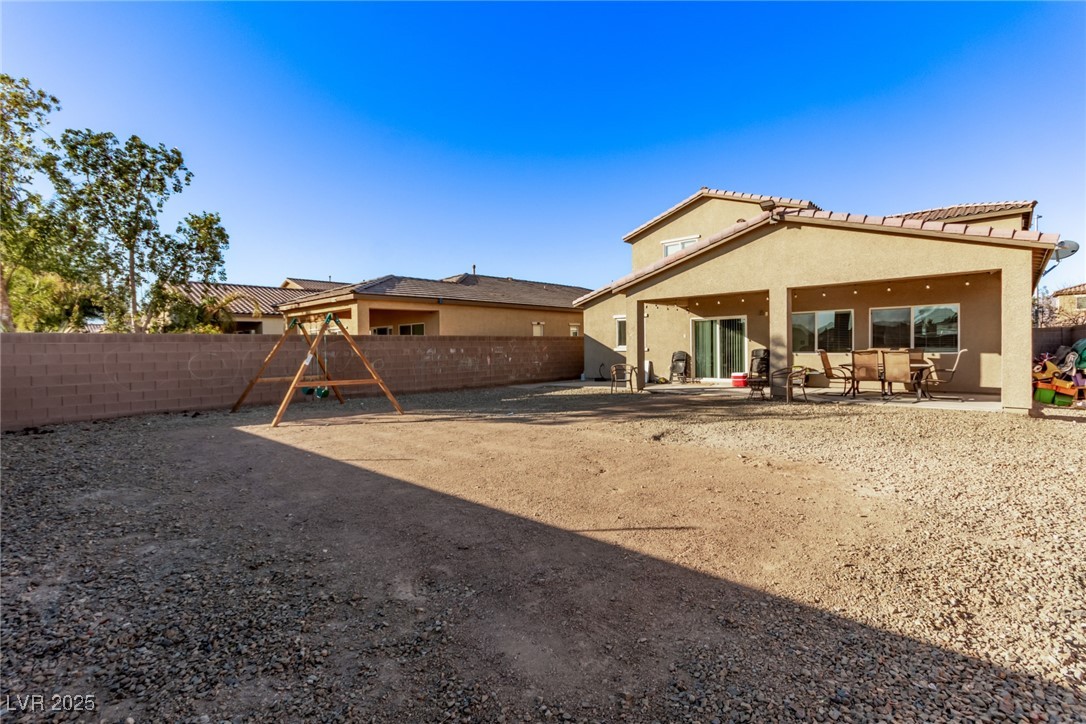 1413 Fantastic Court Property Photo 40