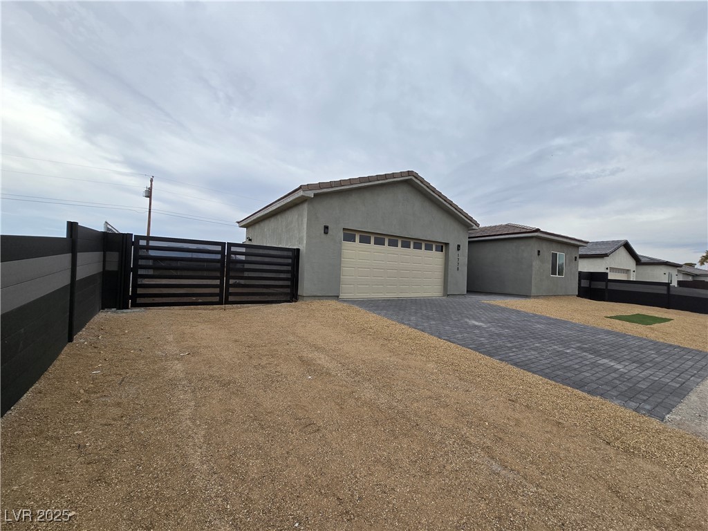 1770 Ironside Street Property Photo 2