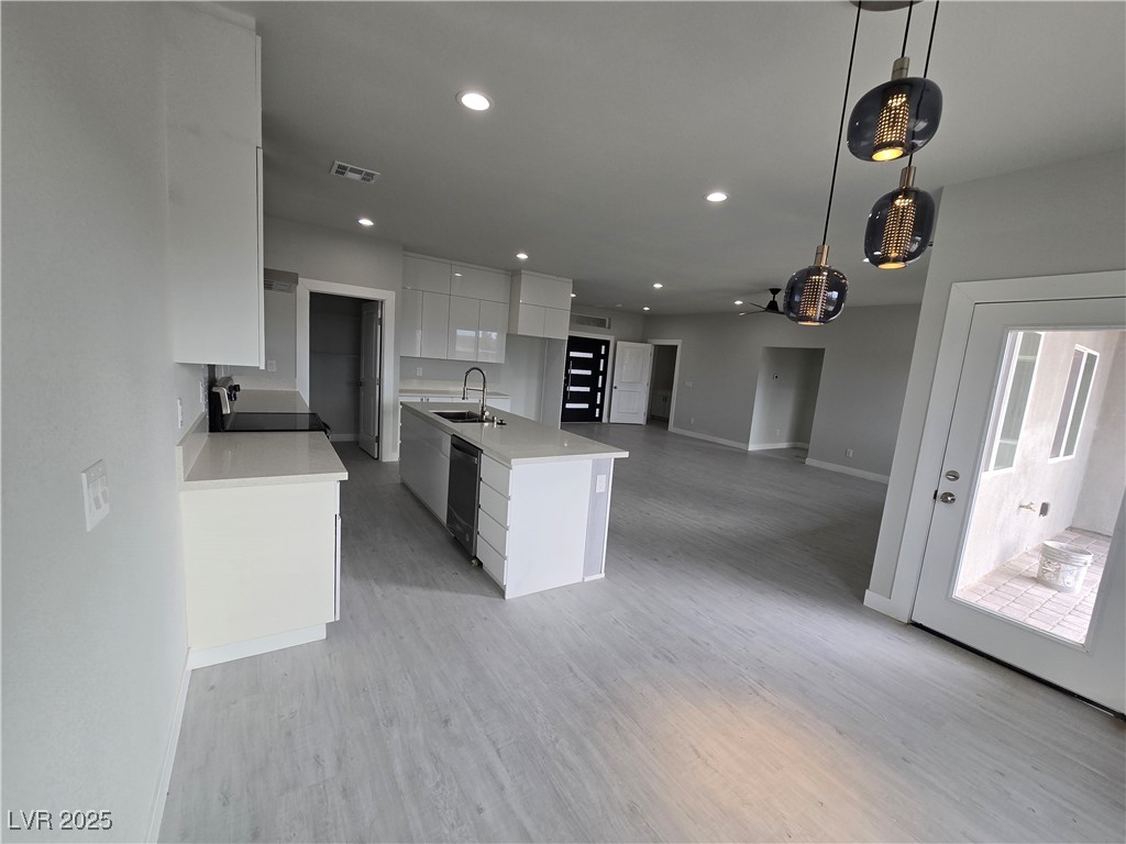 1770 Ironside Street Property Photo 12