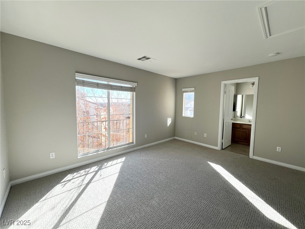 1880 Hollywell Street Property Photo 9