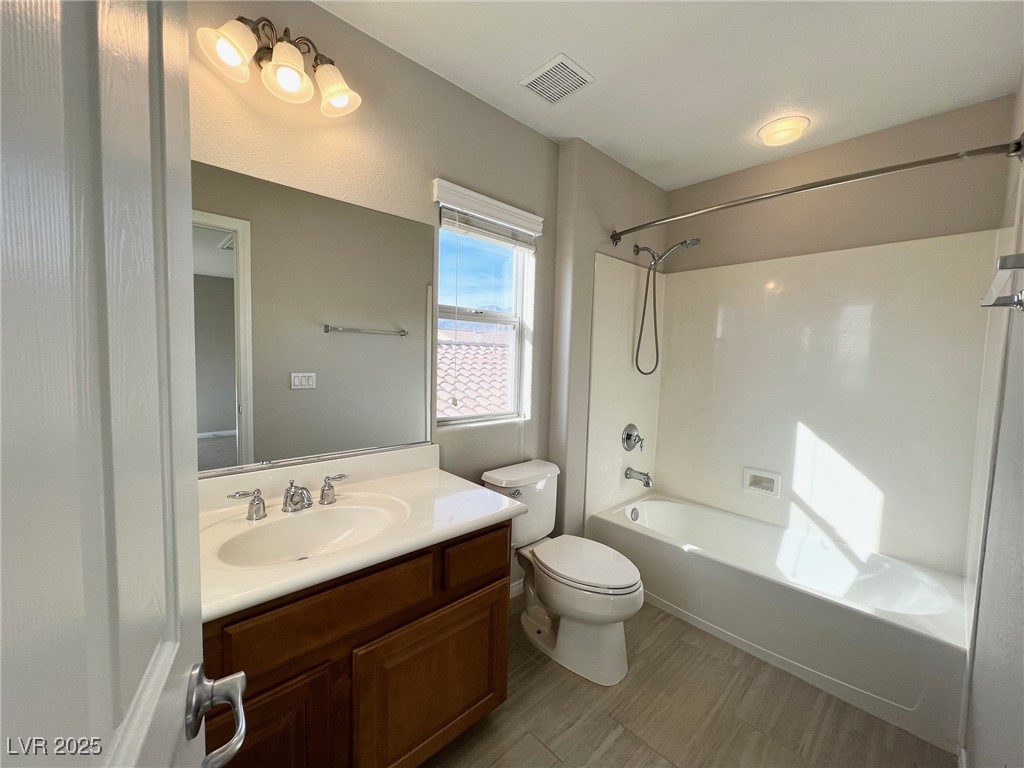 1880 Hollywell Street Property Photo 10