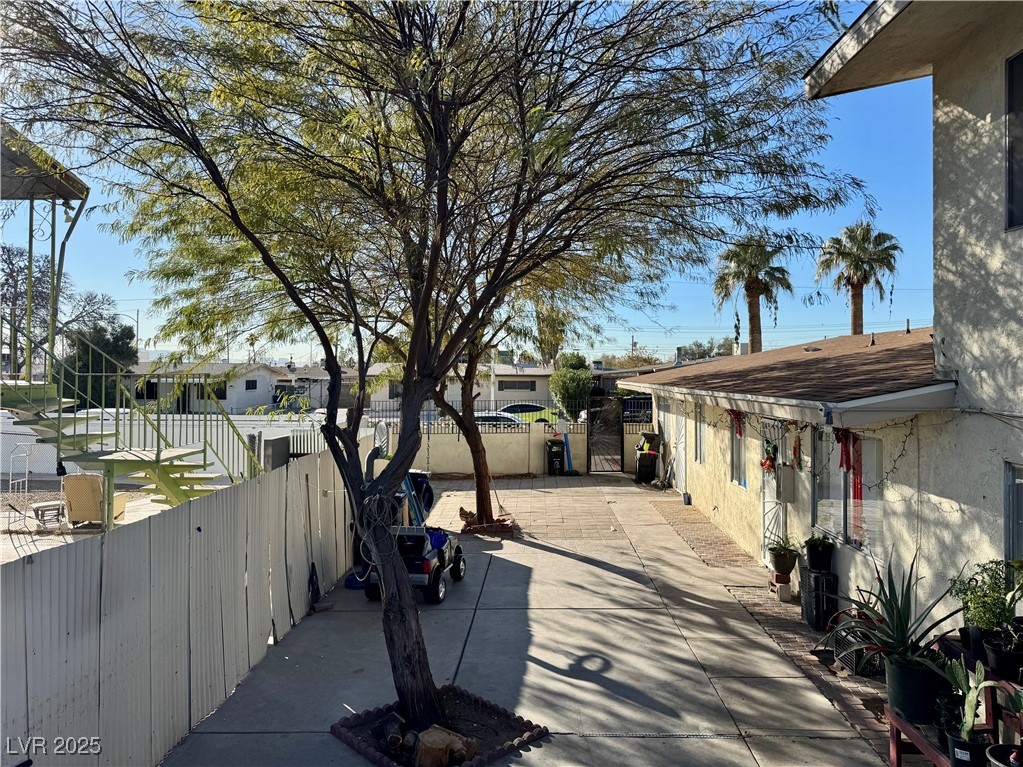 5108 Pebble Beach Boulevard D Property Photo 2