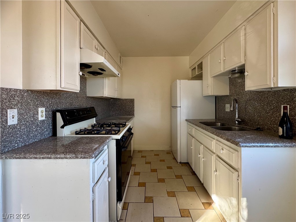 5108 Pebble Beach Boulevard D Property Photo 5