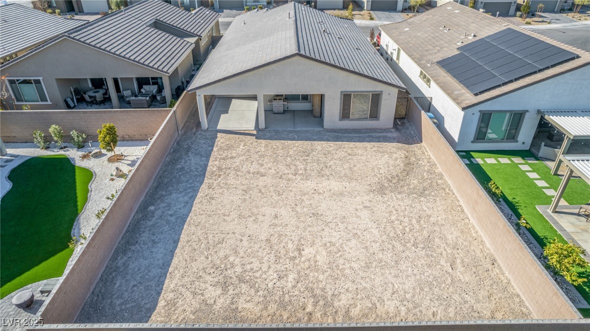 6524 Summershade Street Property Photo 6