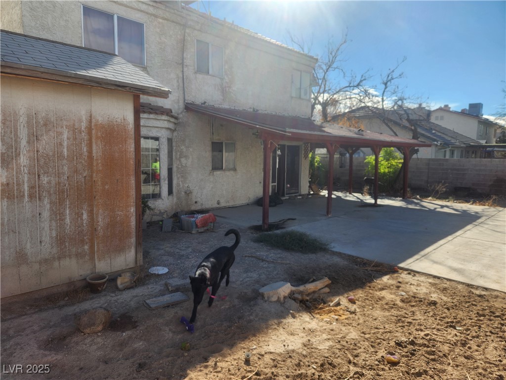 1487 Elaine Drive Property Photo 3