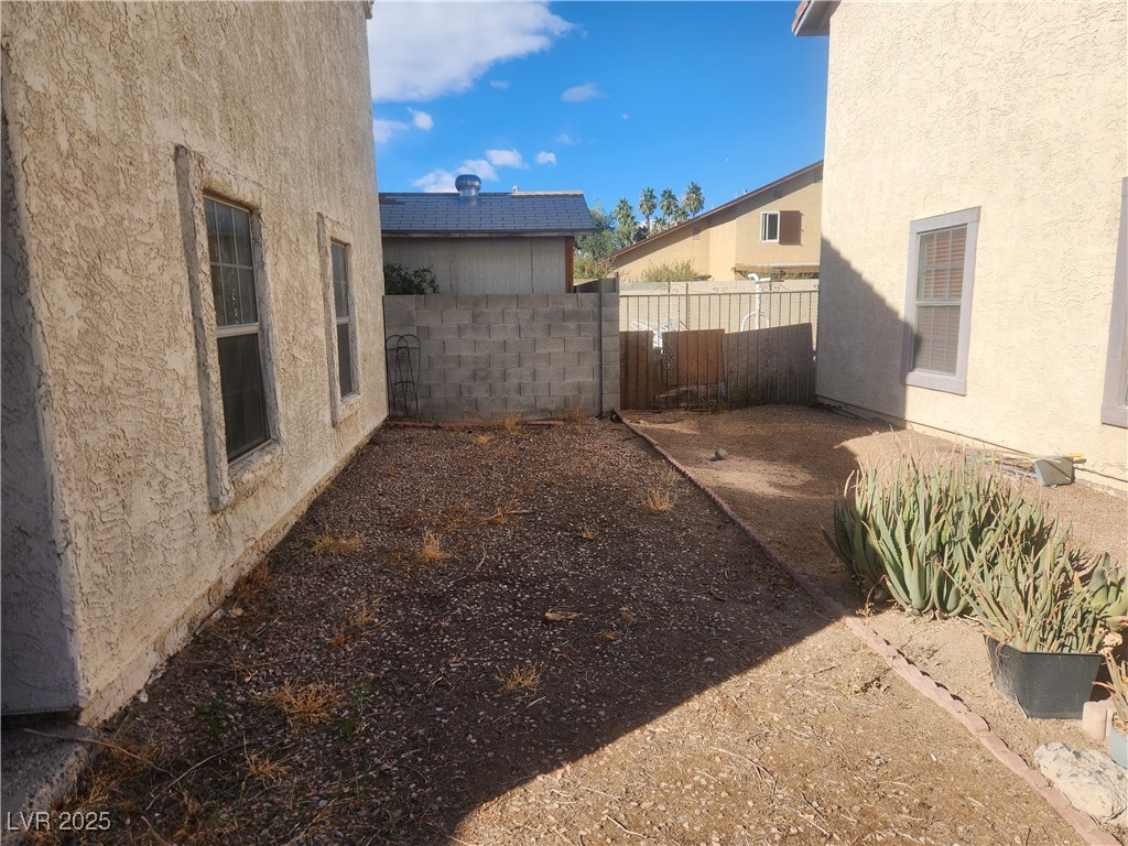 1487 Elaine Drive Property Photo 6