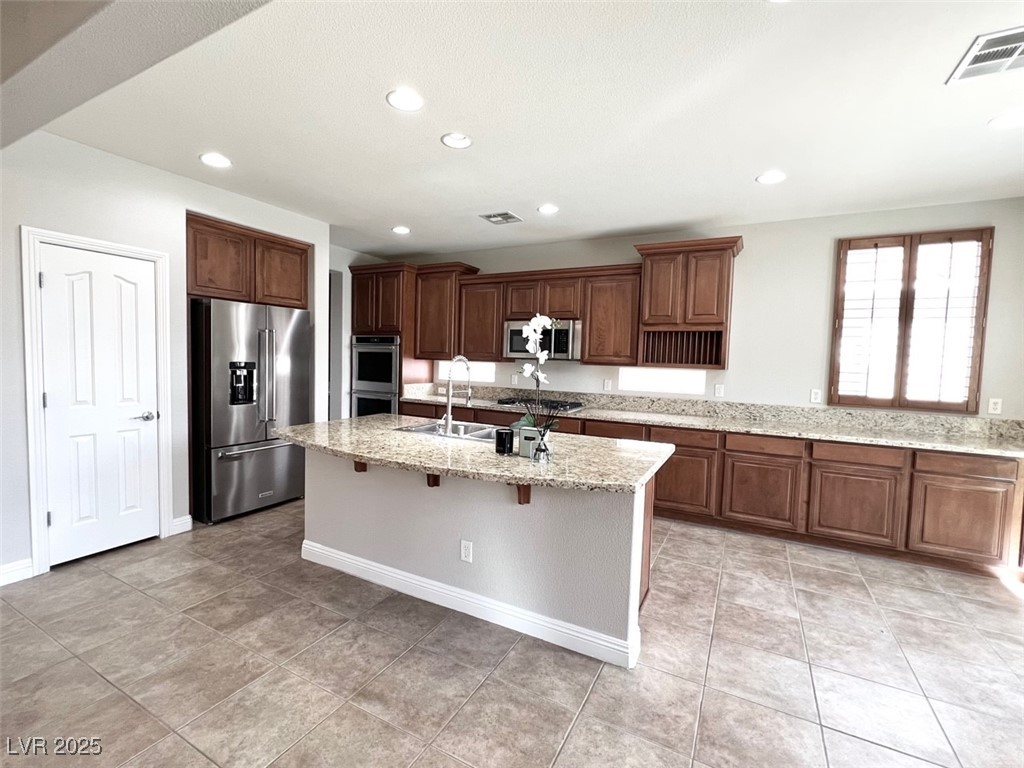 12133 Vista Linda Avenue Property Photo 7
