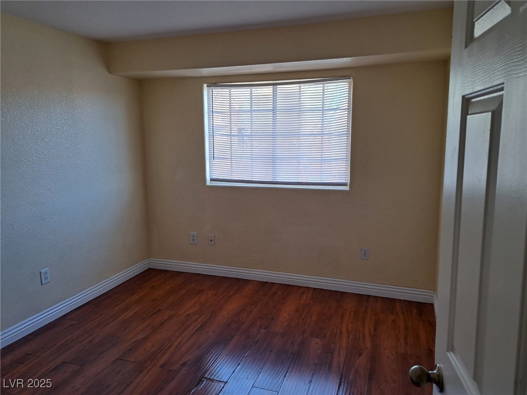 4730 East Craig Road 2058 Property Photo 10