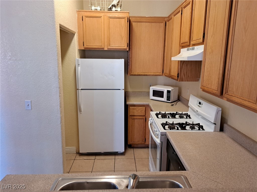 4730 East Craig Road 2058 Property Photo 13