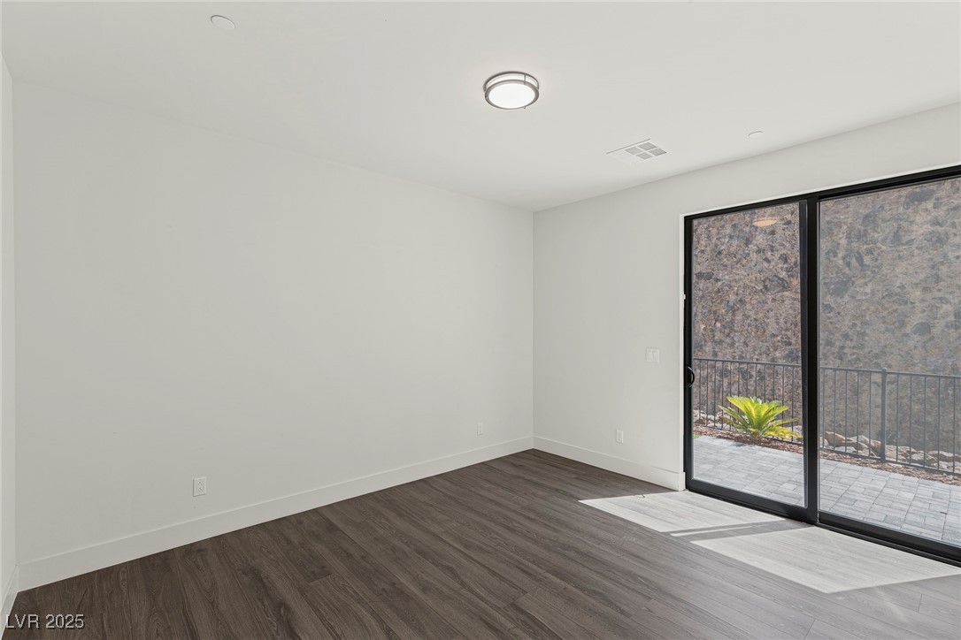 378 Tranquil Peak Court Property Photo 10