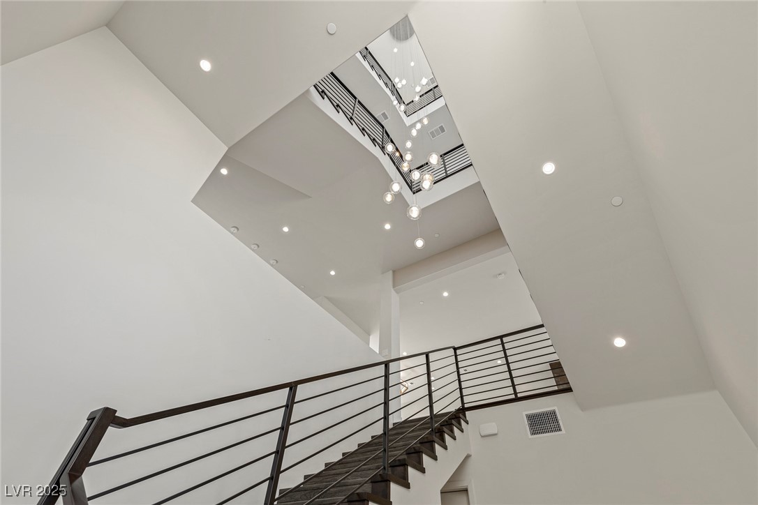378 Tranquil Peak Court Property Photo 18