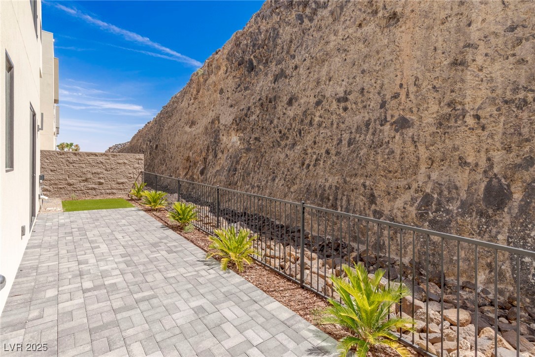 378 Tranquil Peak Court Property Photo 92