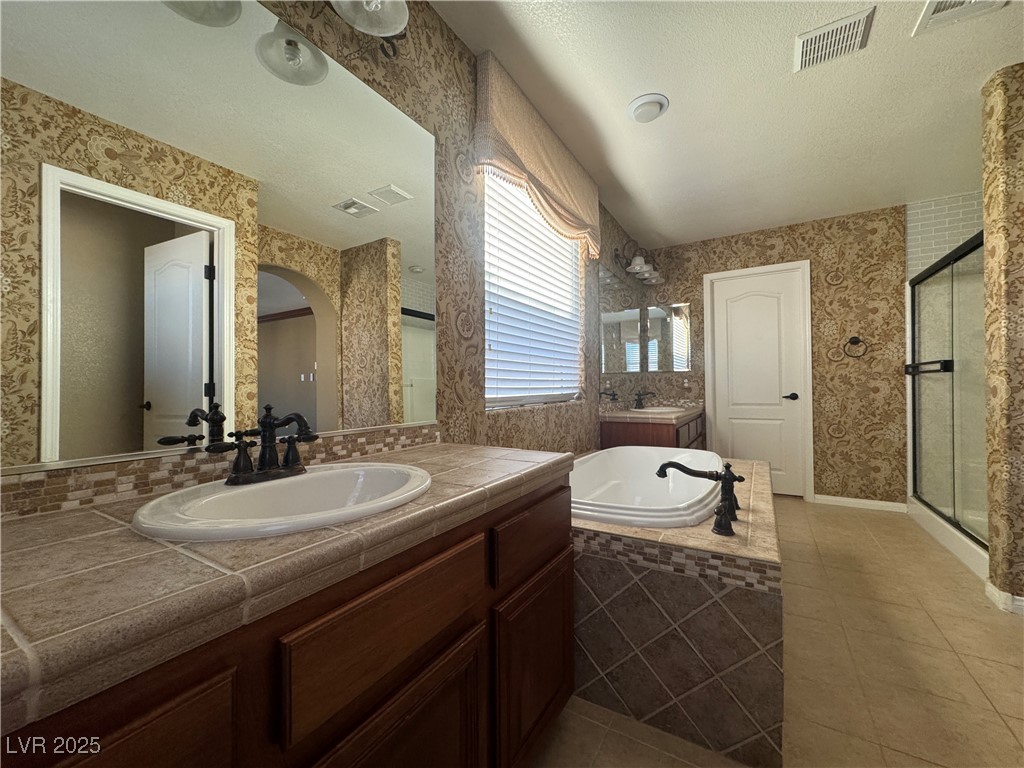 7334 West Mistral Avenue Property Photo 32