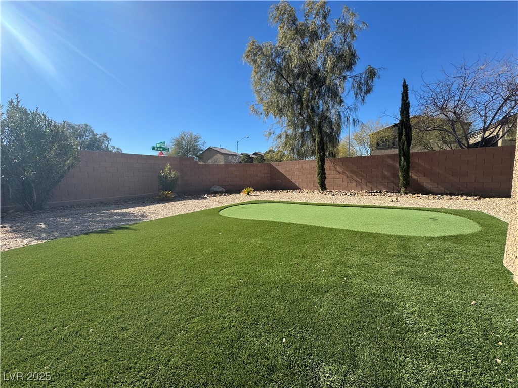 101 Opulent Rose Avenue Property Photo 49