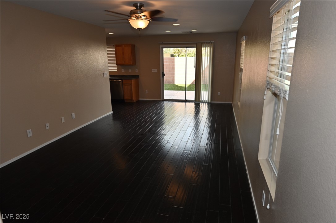 10264 Headrick Drive Property Photo 3