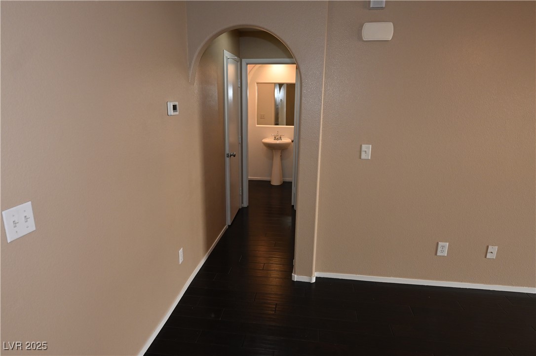 10264 Headrick Drive Property Photo 4