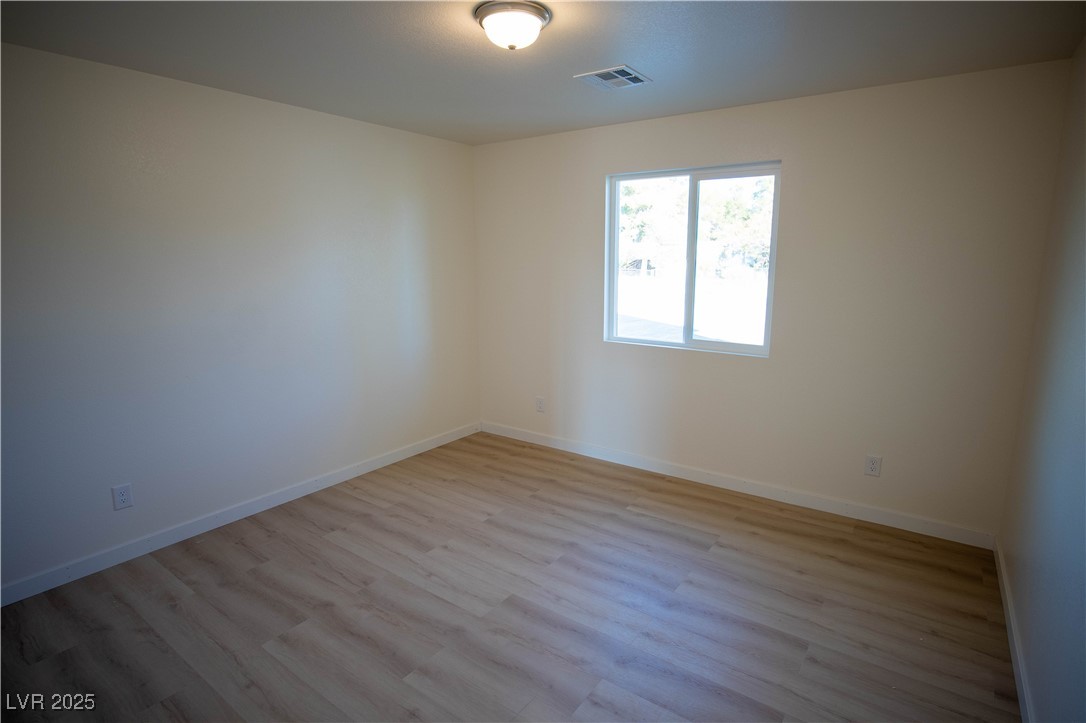 3880 Leonard Street Property Photo 17