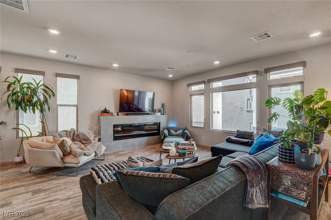 8088 Haywood Estate Avenue Property Photo 8
