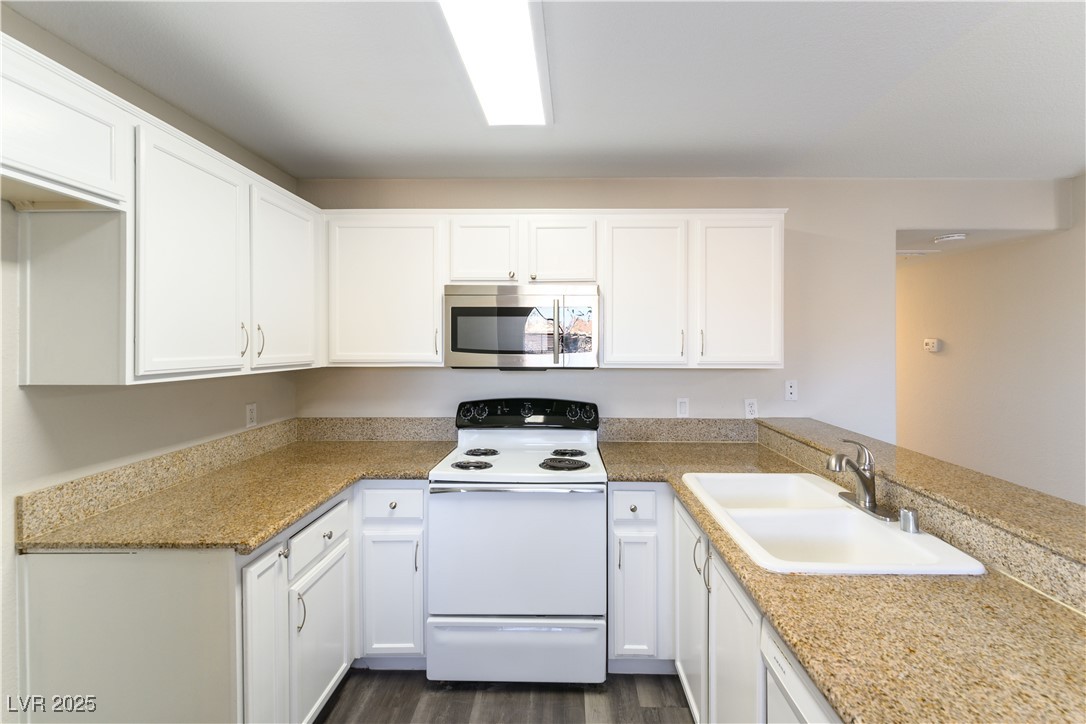 2983 Juniper Hills Boulevard 203 Property Photo 9