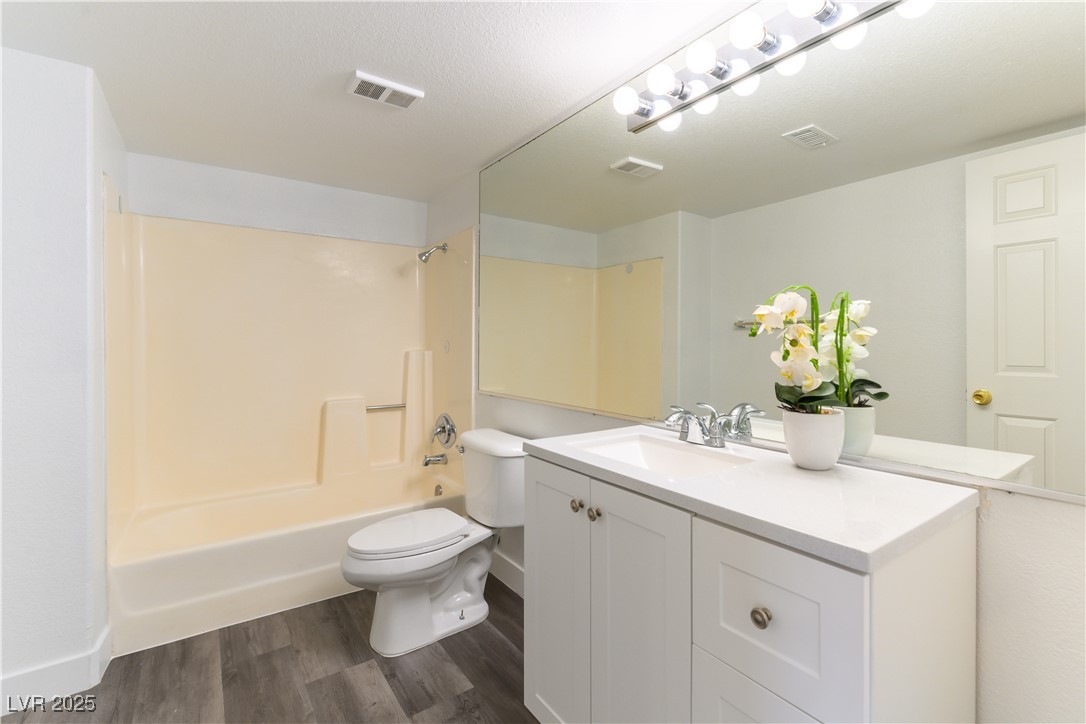 2983 Juniper Hills Boulevard 203 Property Photo 14