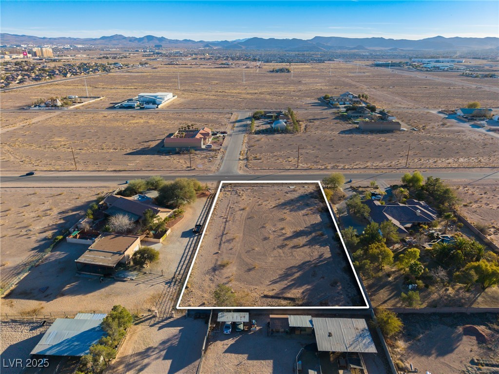 W Pebble Road Property Photo 8