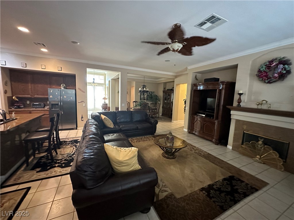 5016 Wayfaring Tree Avenue Property Photo 8
